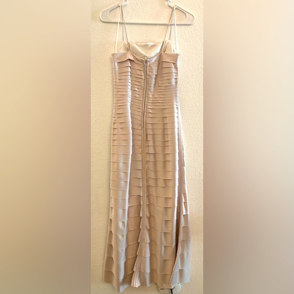 JS Collections tiered long formal gown - Picture 2 of 4